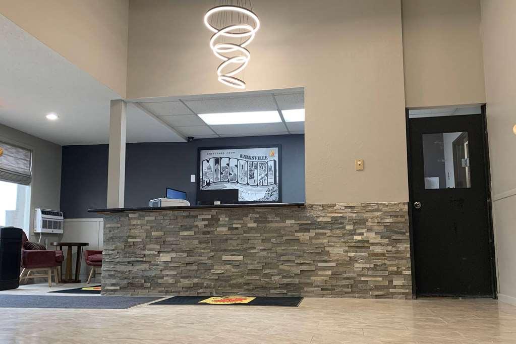 Super 8 By Wyndham Kirksville-University Area Interieur foto